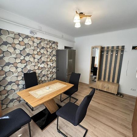 Bingo Apartman Cristuru Secuiesc エクステリア 写真