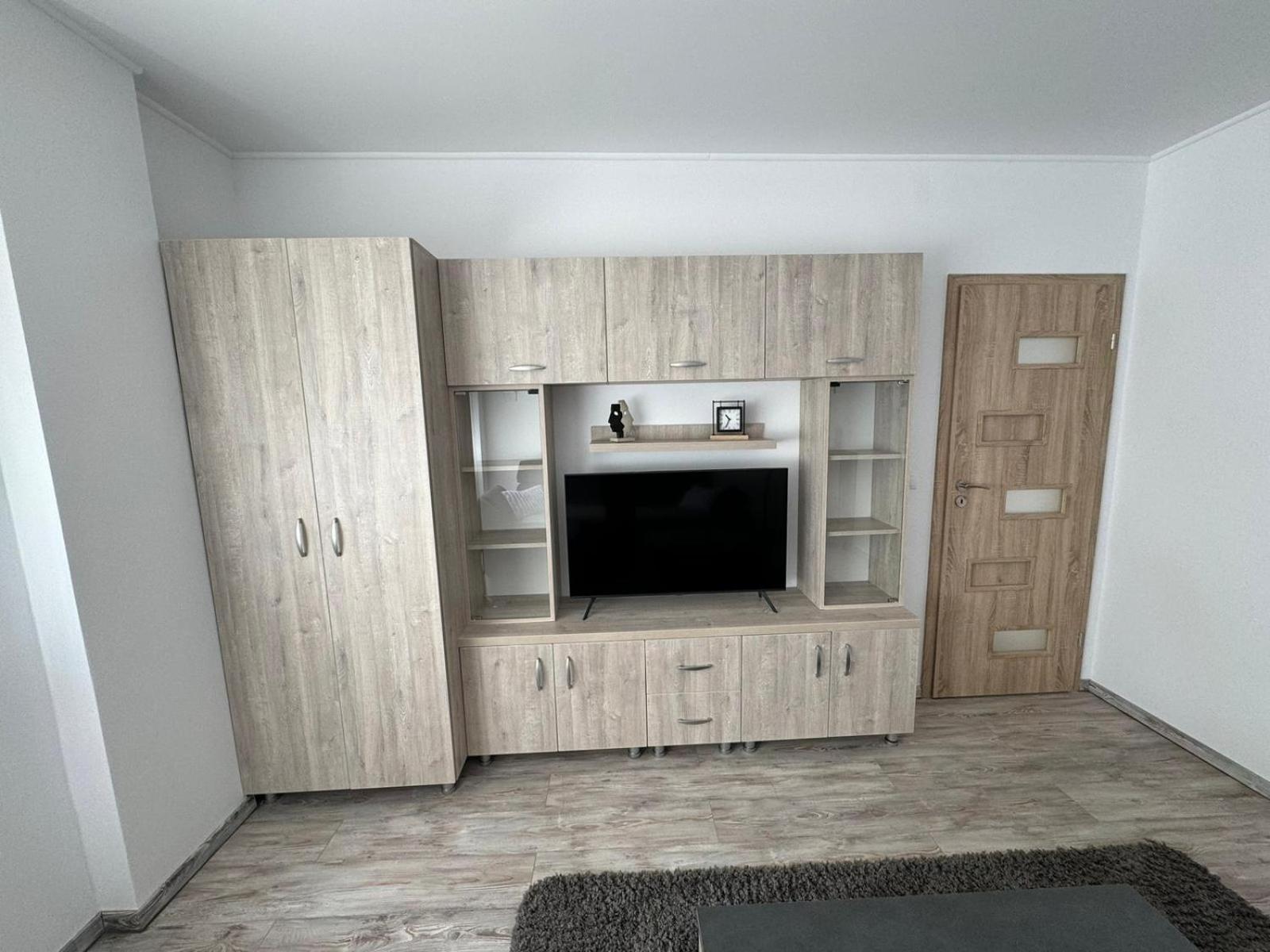 Bingo Apartman Cristuru Secuiesc エクステリア 写真
